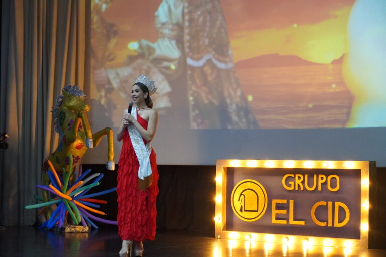 Mariana Guerrero Reina de los Juegos Florales 2026